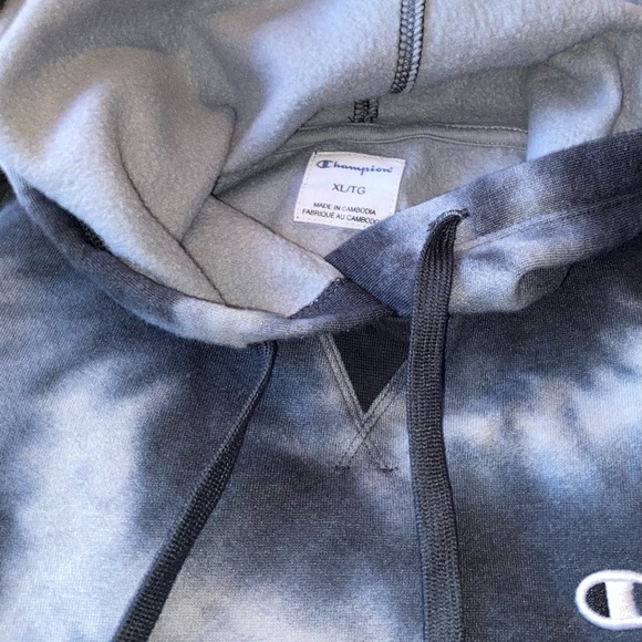 Like NEW! Champion Hoodie - Picture 4 of 5